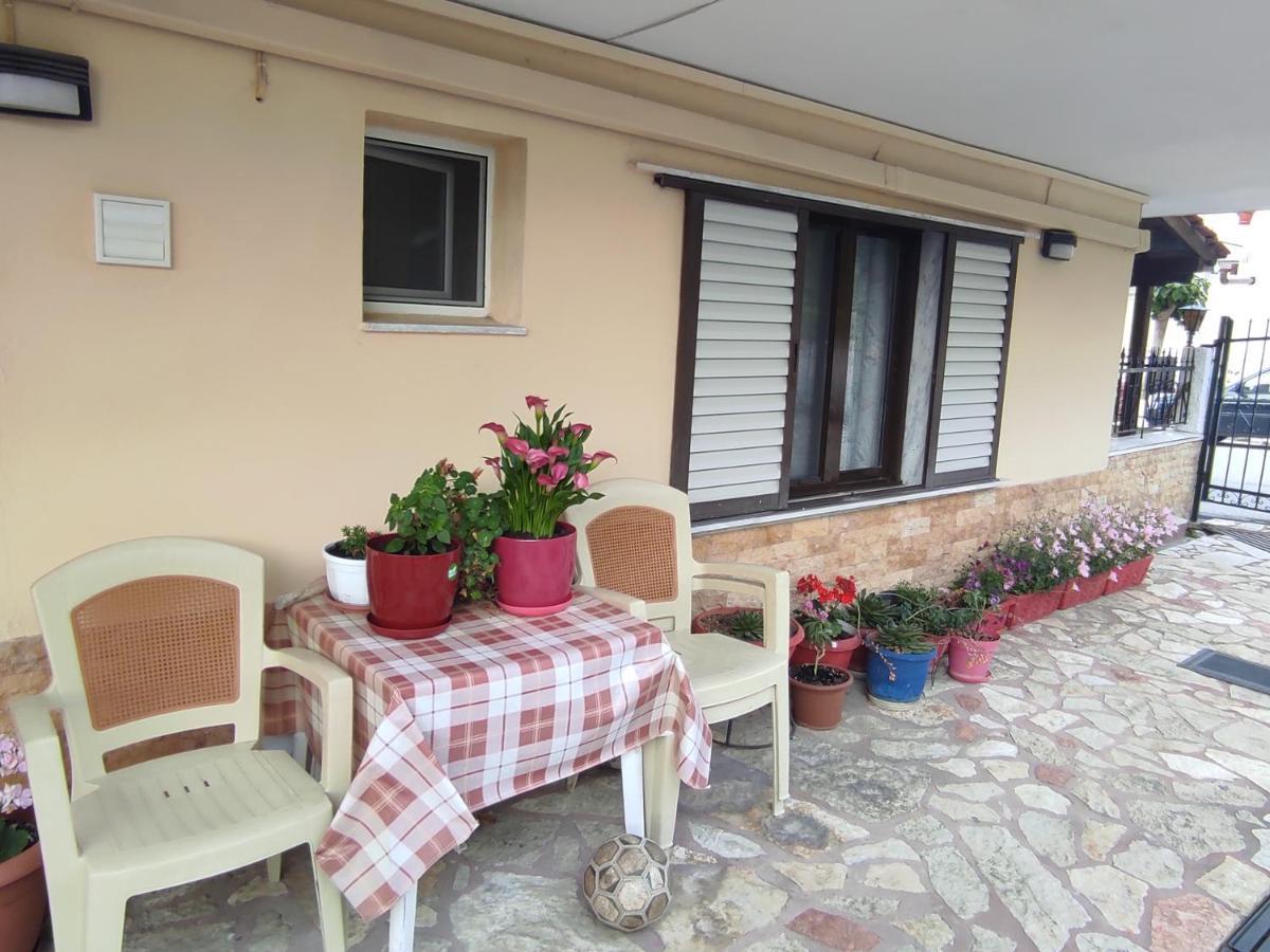 Niki'S House 1 Apartment Agia Triada  Exterior photo
