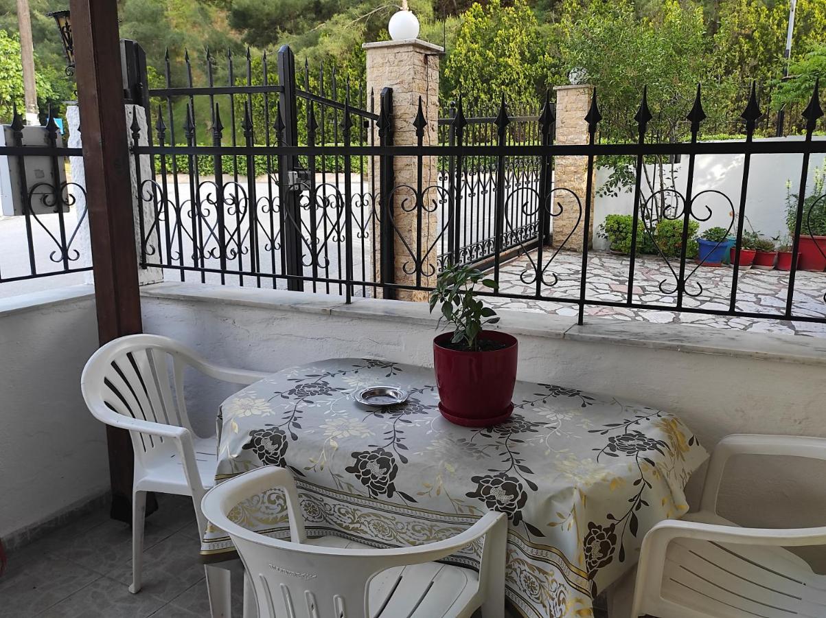 Niki'S House 1 Apartment Agia Triada  Exterior photo